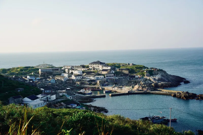 What Happens When a Place Refuses to Impress You — And You Love It Anyway